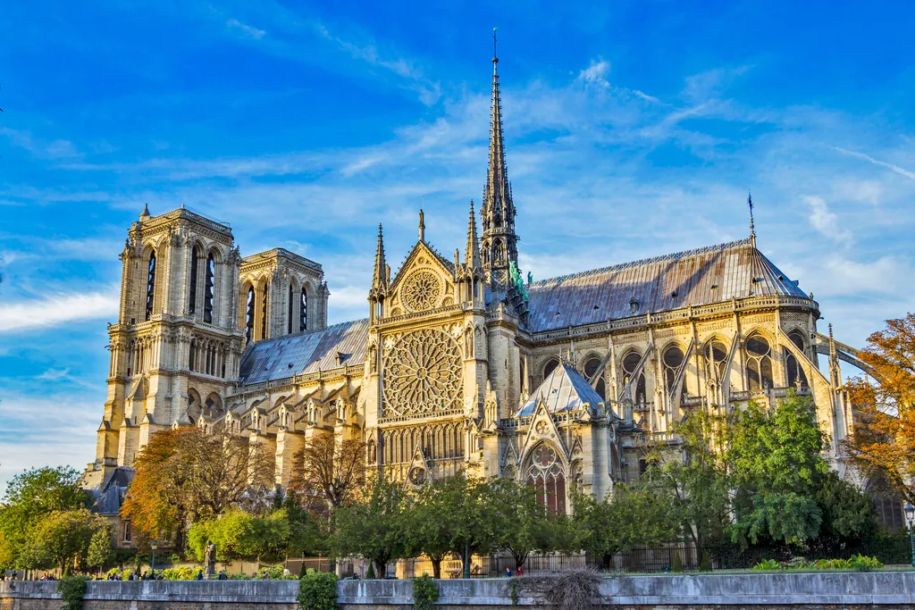 Sainte-Chapelle and monuments near Notre-Dame de Paris